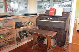 history-room-organ             